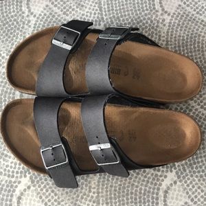 Birkenstock Arizona | Regular Width